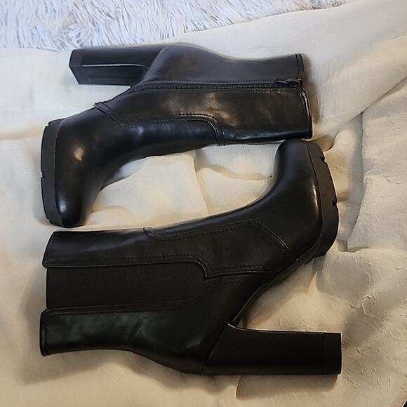 BAR III TALL LEATHER HEEL ZIPPER BLACK MOTO STYLE WOMANS SIZE 10.0 - Picture 7 of 16